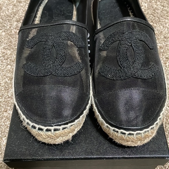 CHANEL Espadrilles in Black - Picture 3 of 9